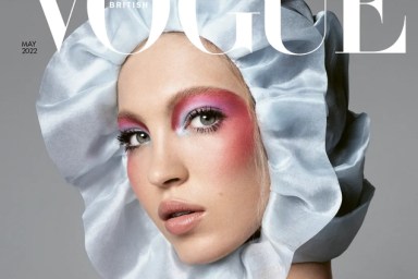 UK Vogue May 2022 : Lila Moss by Steven Meisel