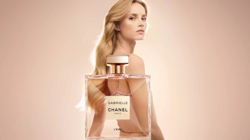 Chanel 'Gabrielle L'Eau' Fragrance 2024 : Rianne van Rompaey by Solve Sundsbo