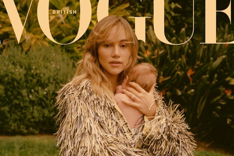 UK Vogue August 2024 : Suki Waterhouse by Colin Dodgson