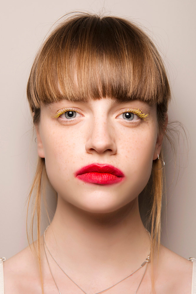 19 Unique Ways to Wear Red Lipstick This Holiday Season #6