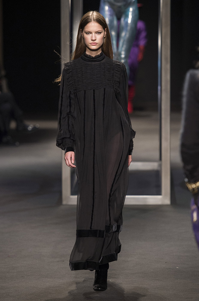 Alberta Ferretti Fall 2018 #10