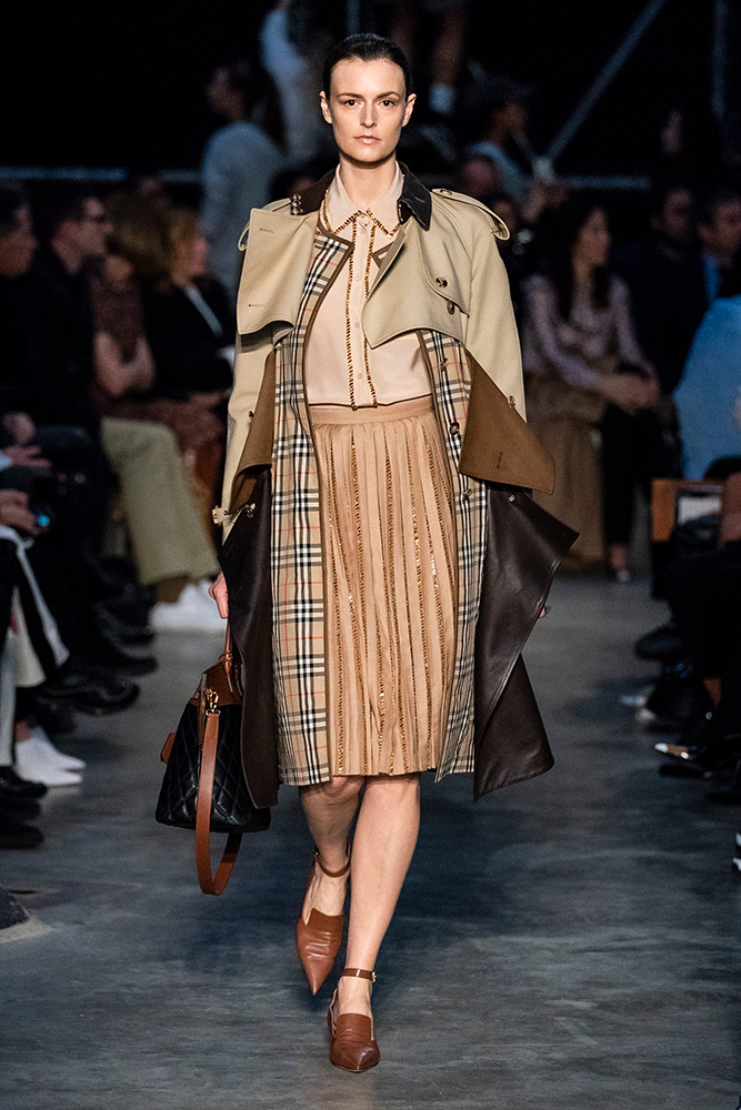 Burberry Fall 2019 #92