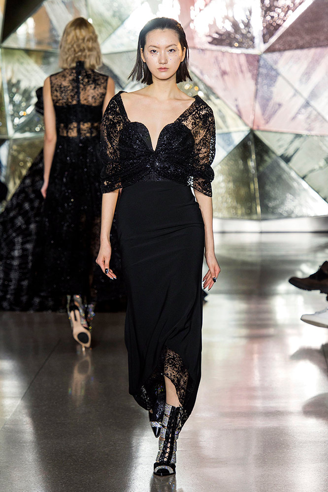 Christian Siriano Fall 2019 #31