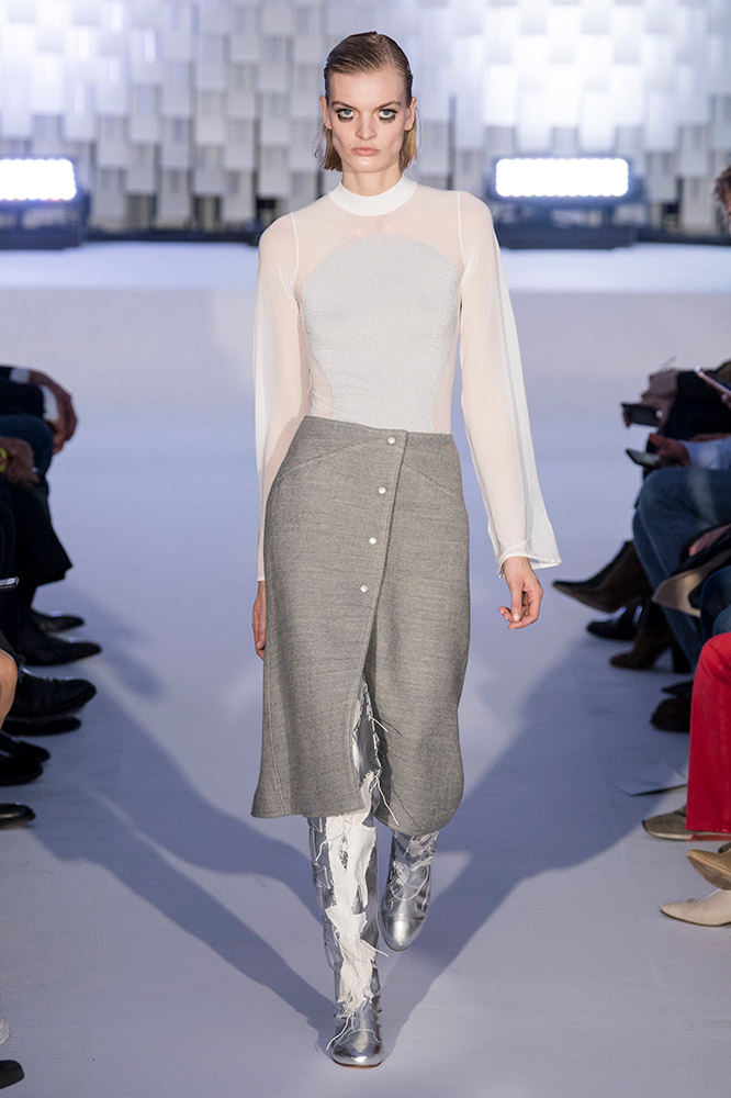 Courrèges Fall 2019 #11