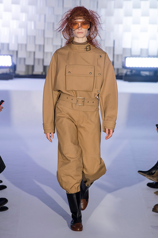 Courrèges Fall 2019 #17