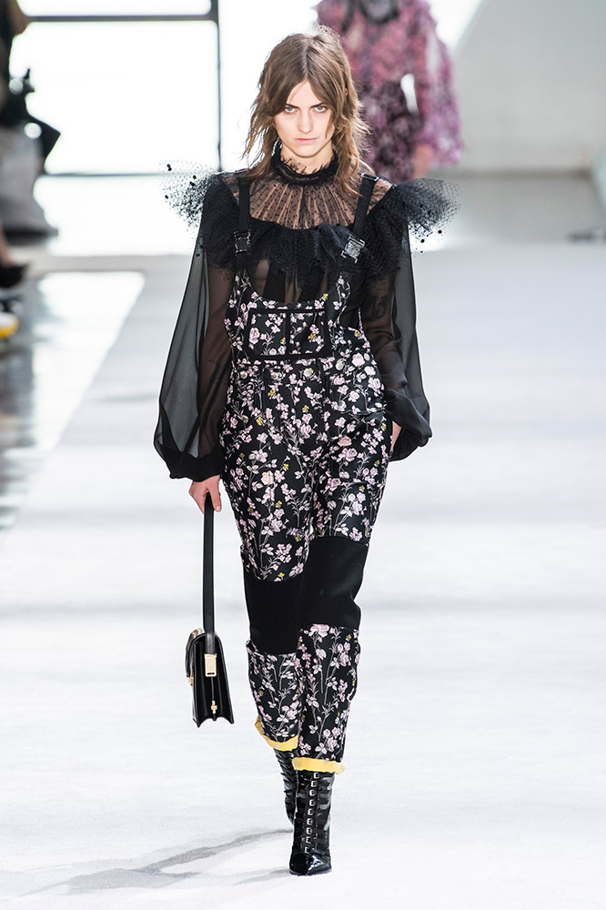 Giambattista Valli Fall 2019 #30