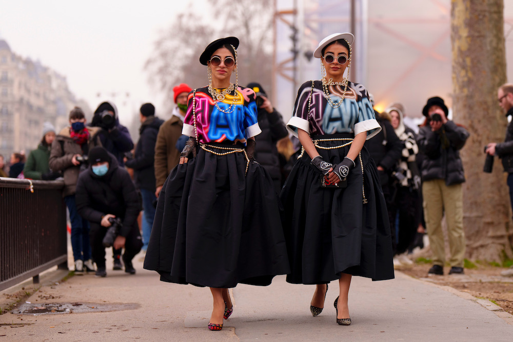 Haute Couture Spring 2022 Street Style #23