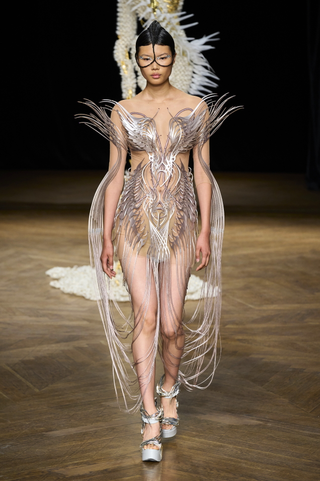 MISS: Iris van Herpen