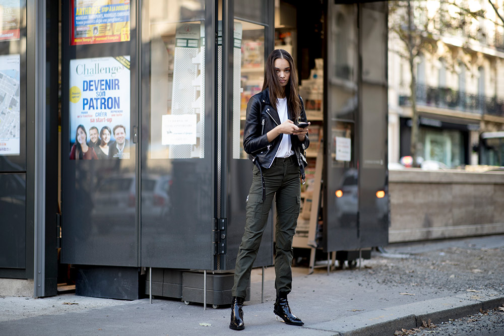 How to wear a leather jacket even when it’s spring #9