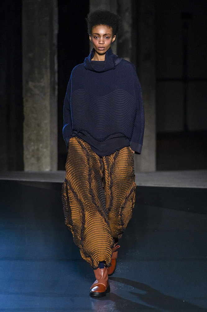 Issey Miyake Fall 2018 #8