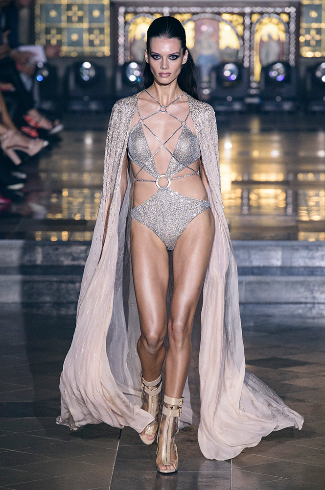 Julien Macdonald Spring 2019 #4