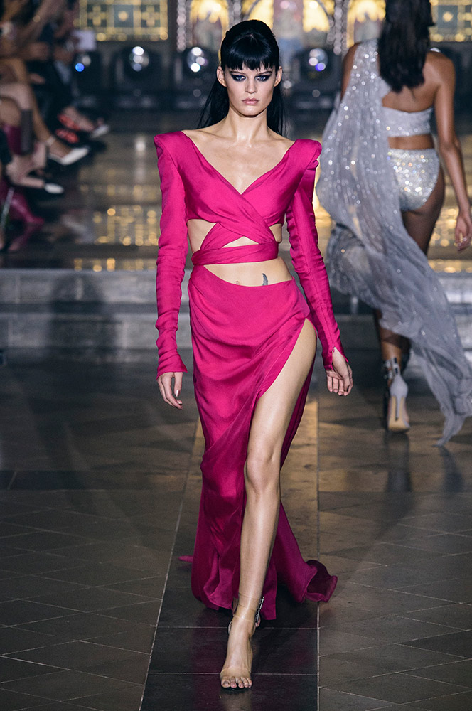 Julien Macdonald Spring 2019 #6