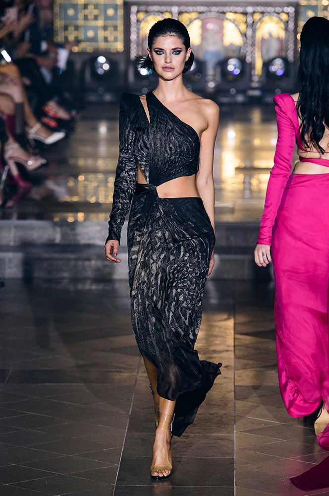 Julien Macdonald Spring 2019 #10