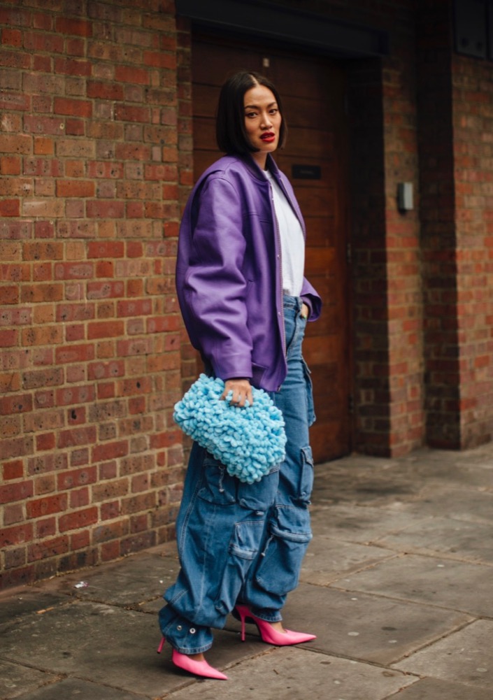 LFW Fall 2022 Street Style #46