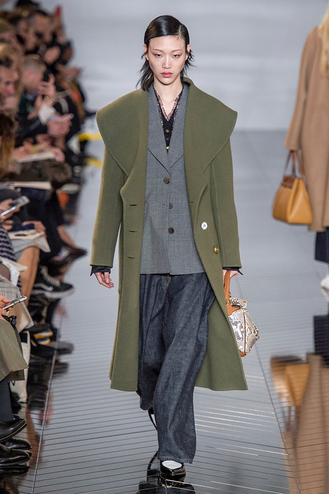 Loewe Fall 2019 #33