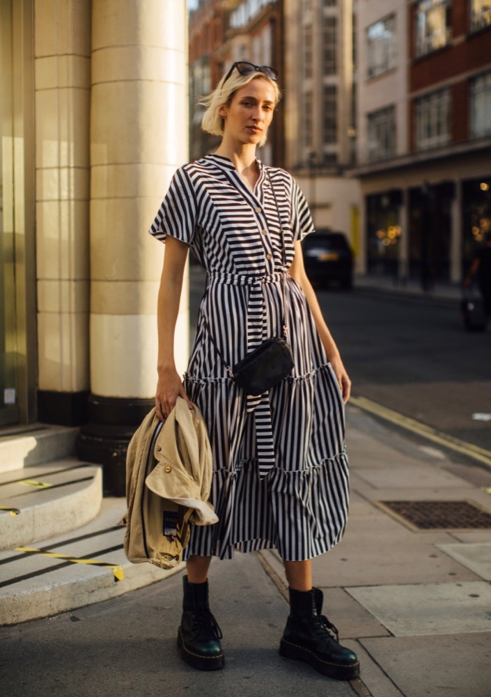 London Fashion Week Spring 2021 Street Style #53