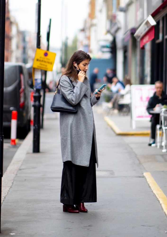 London Fashion Week Spring 2021 Street Style #8