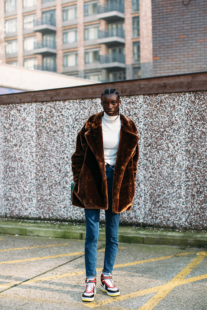 London Fashion Week Street Style Fall 2019 #61