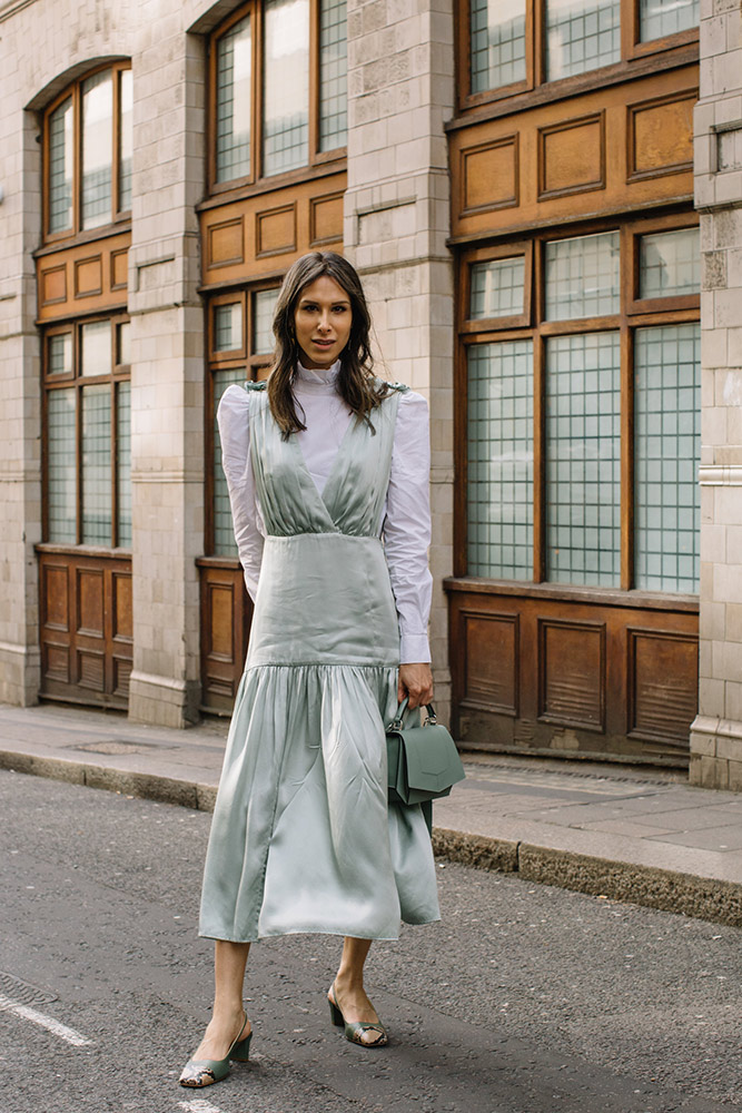 London Fashion Week Street Style Fall 2020 #44