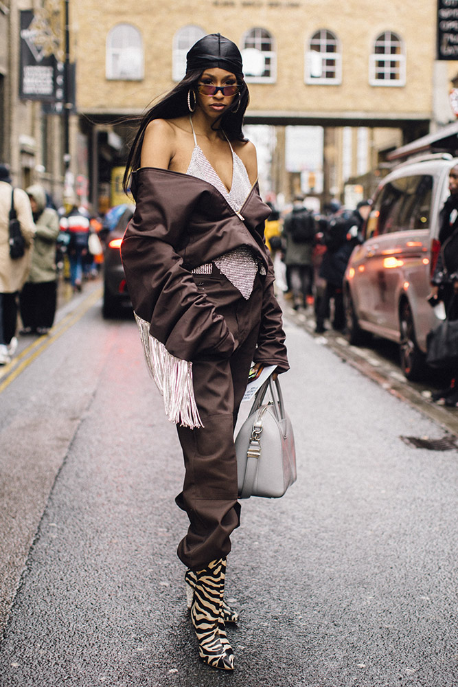 London Fashion Week Street Style Fall 2020 #61