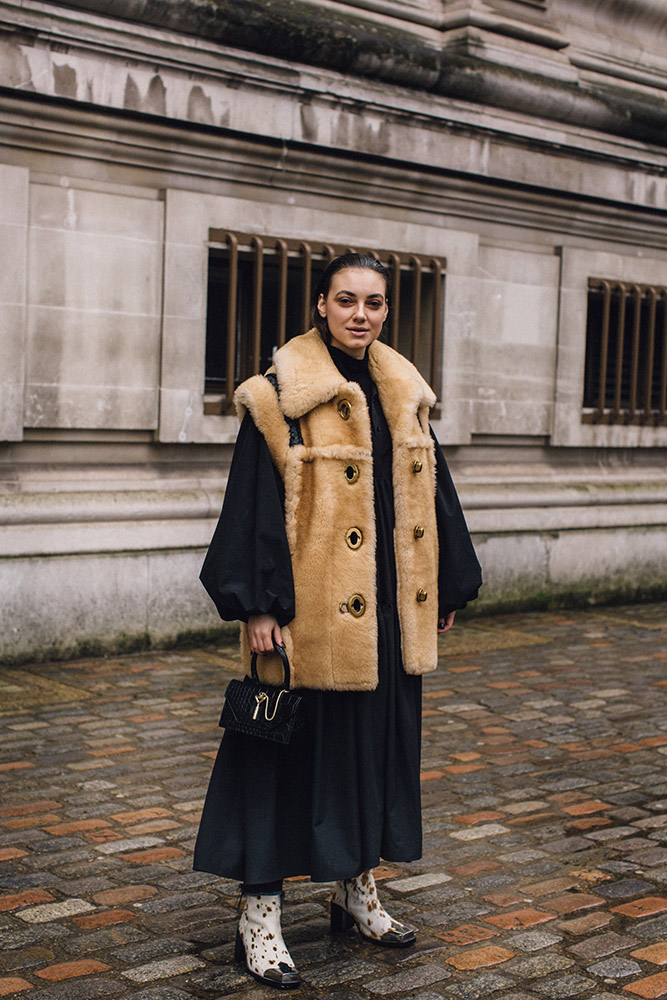 London Fashion Week Street Style Fall 2020 #66