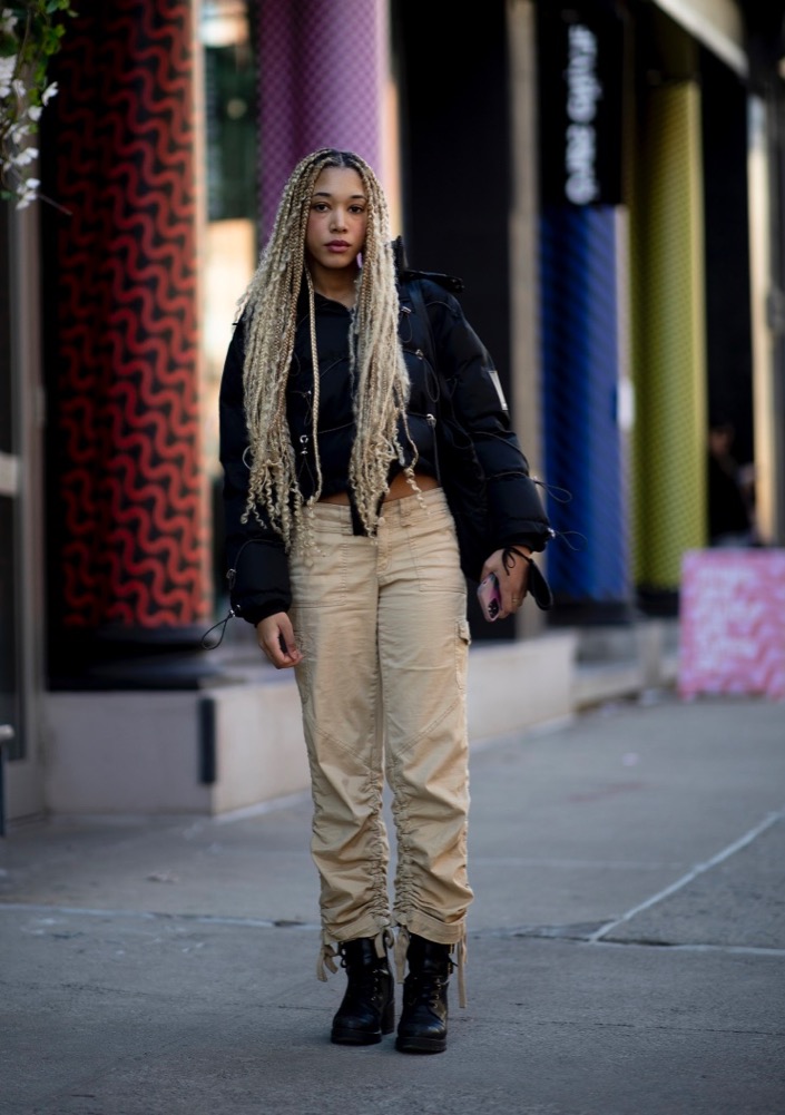 NYFW Fall 2022 Street Style #96