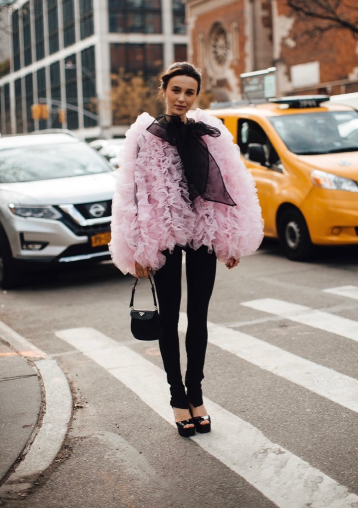 NYFW Fall 2022 Street Style #29