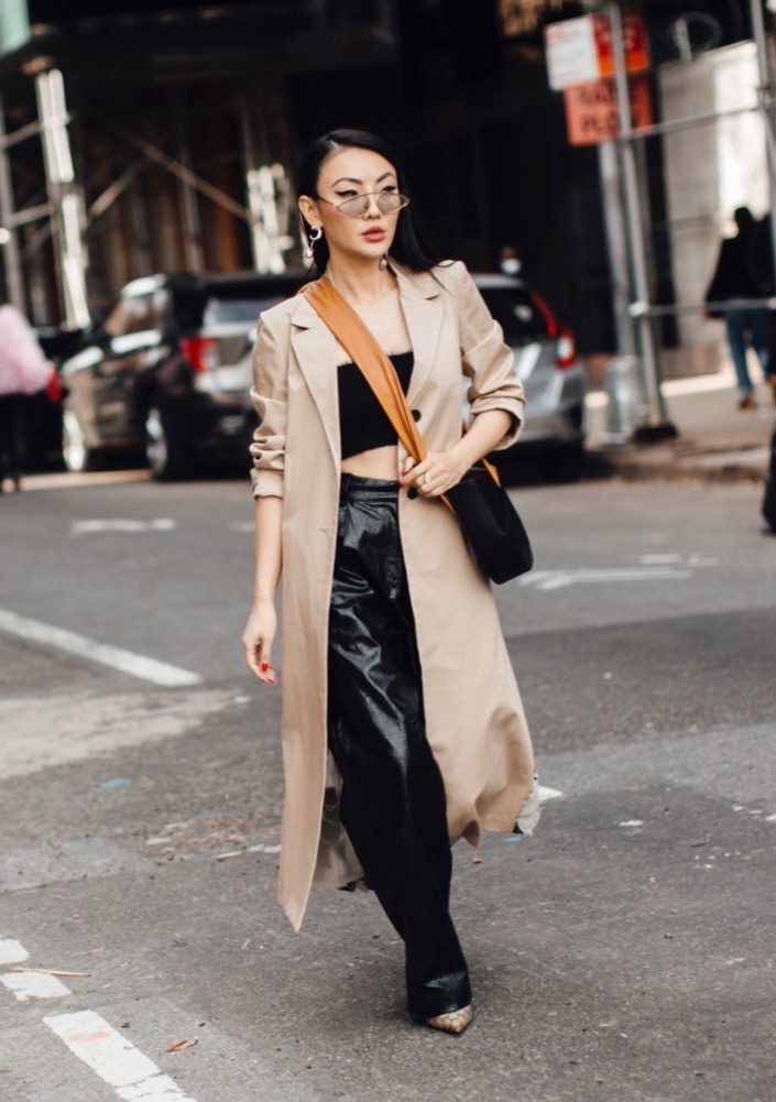 NYFW Fall 2022 Street Style #99