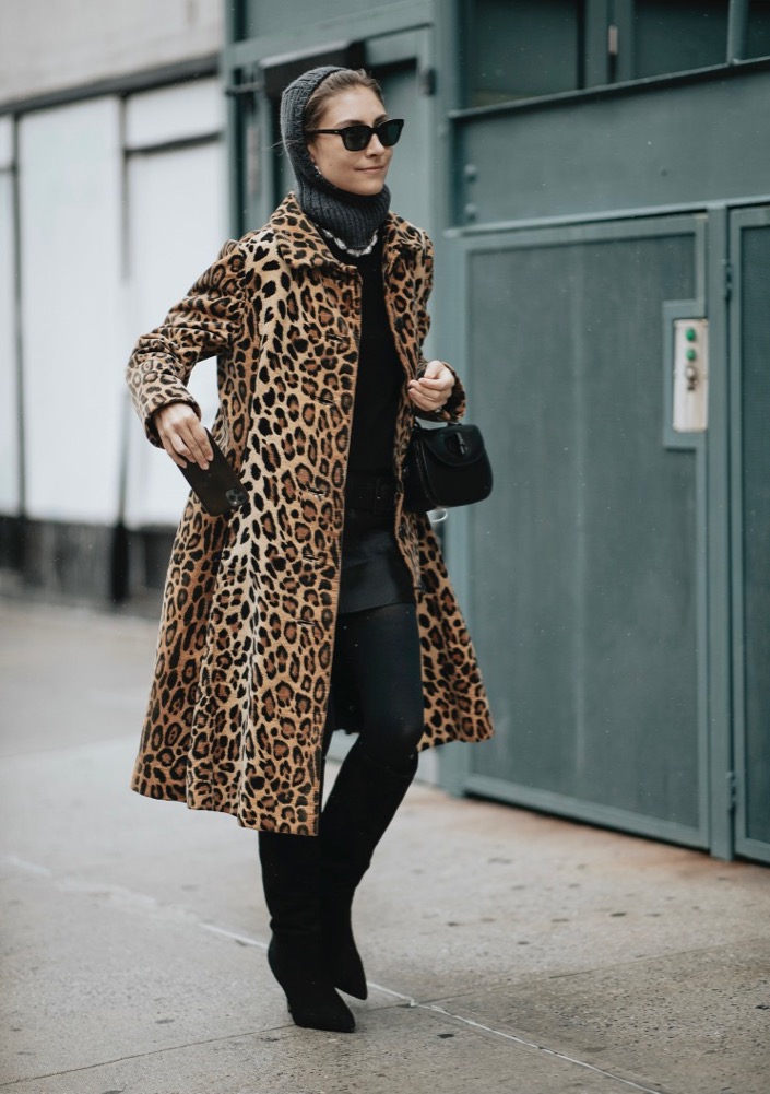 NYFW Fall 2022 Street Style #61