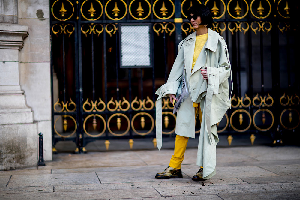 Paris Fashion Week Fall 2018 Street Style #6