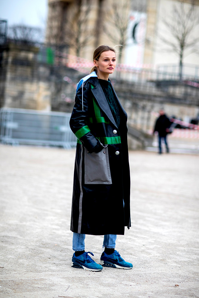 Paris Fashion Week Fall 2018 Street Style #53