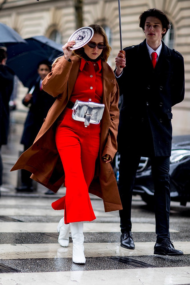 Paris Fashion Week Fall 2018 Street Style #33