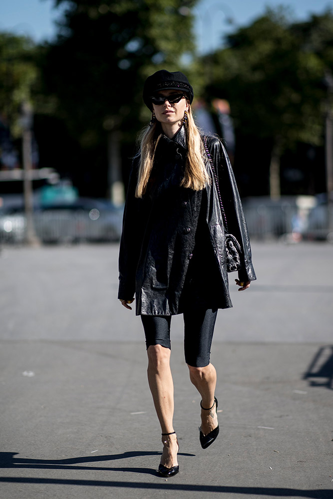 Paris Haute Couture Fall 2018 Street Style #31