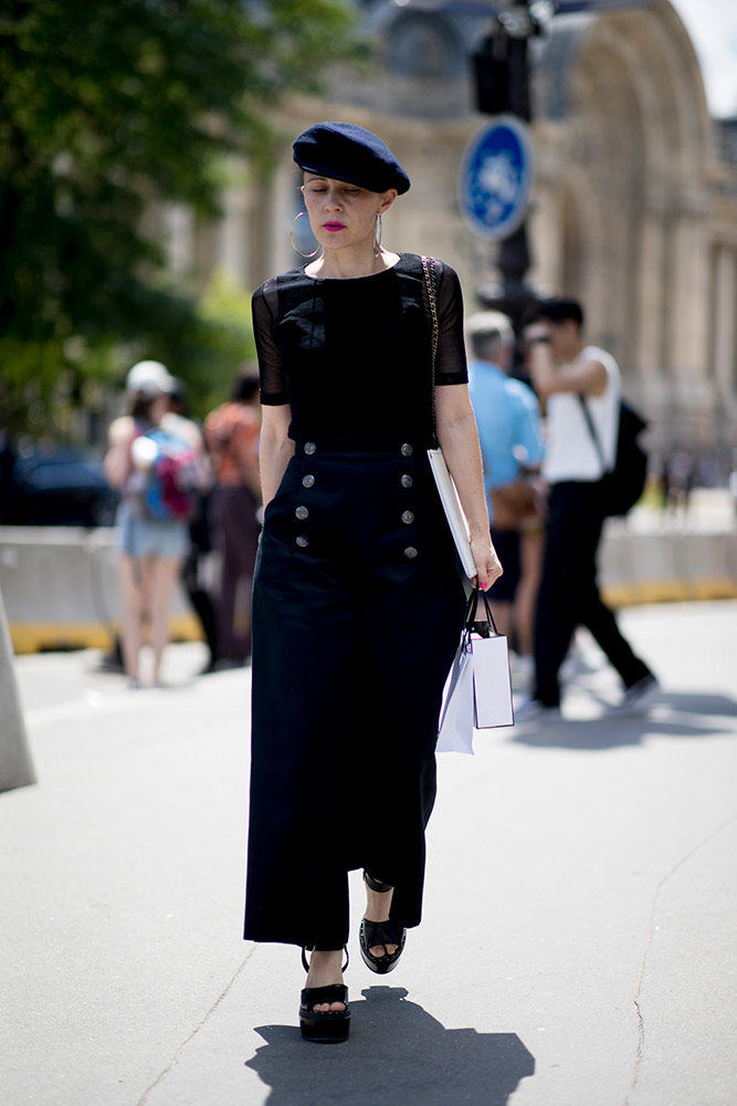 Paris Haute Couture Fall 2018 Street Style #38