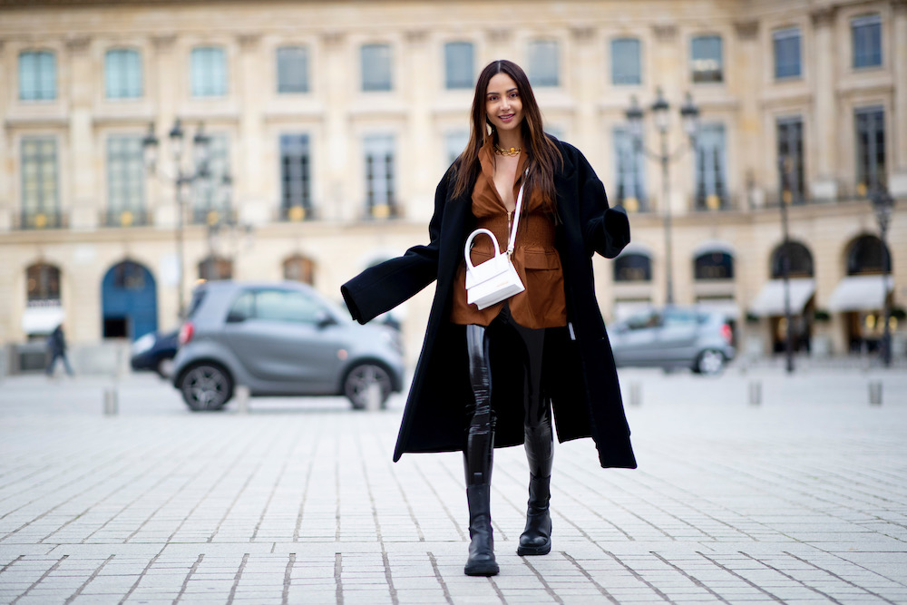 PFW Fall 2021 Street Style #20