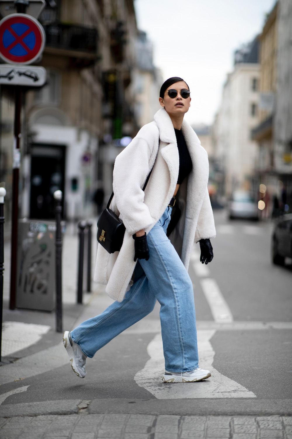 PFW Fall 2021 Street Style #10