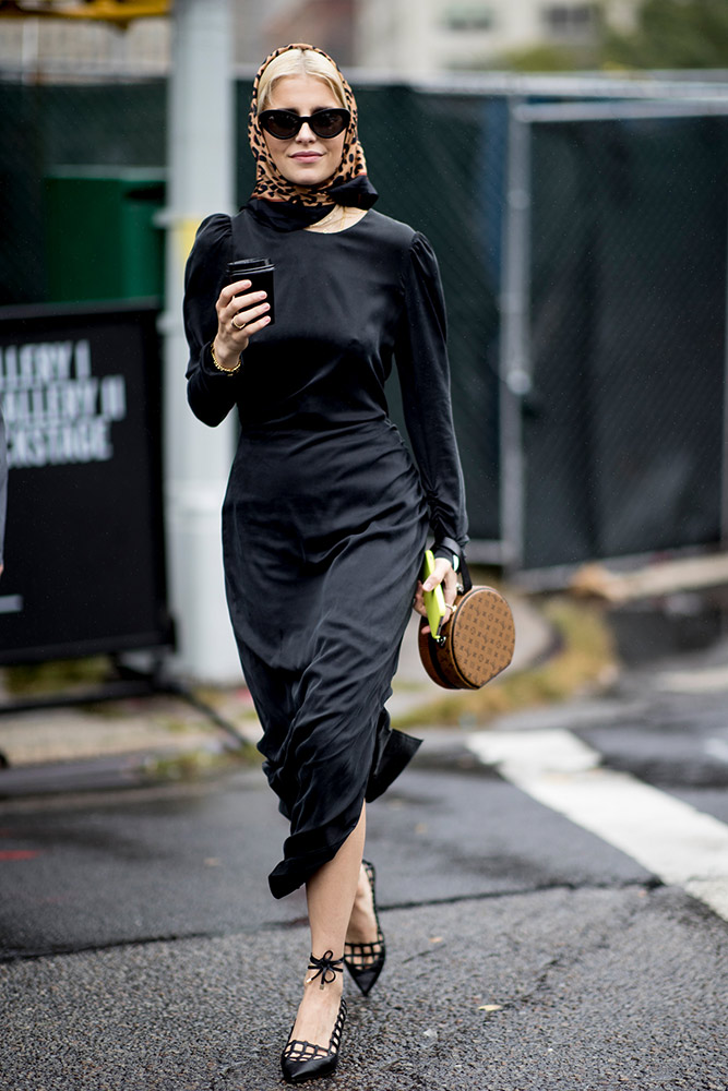 Street Style Snaps that Will Have You Wishing for a Rainy Day #42