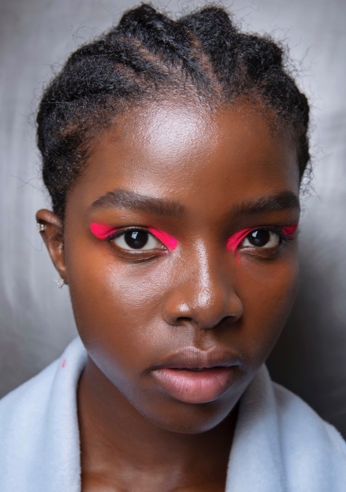 Update: 28 New Year’s Eve Makeup Ideas We’re Stealing From the Runways  #25