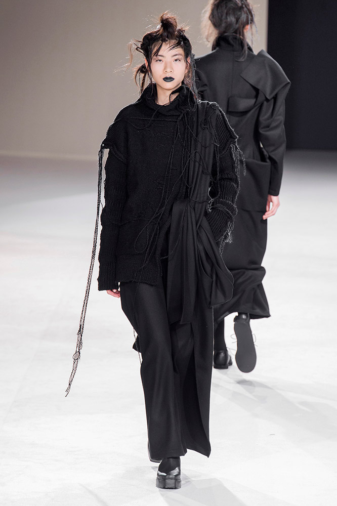 Yohji Yamamoto Fall 2019 #18