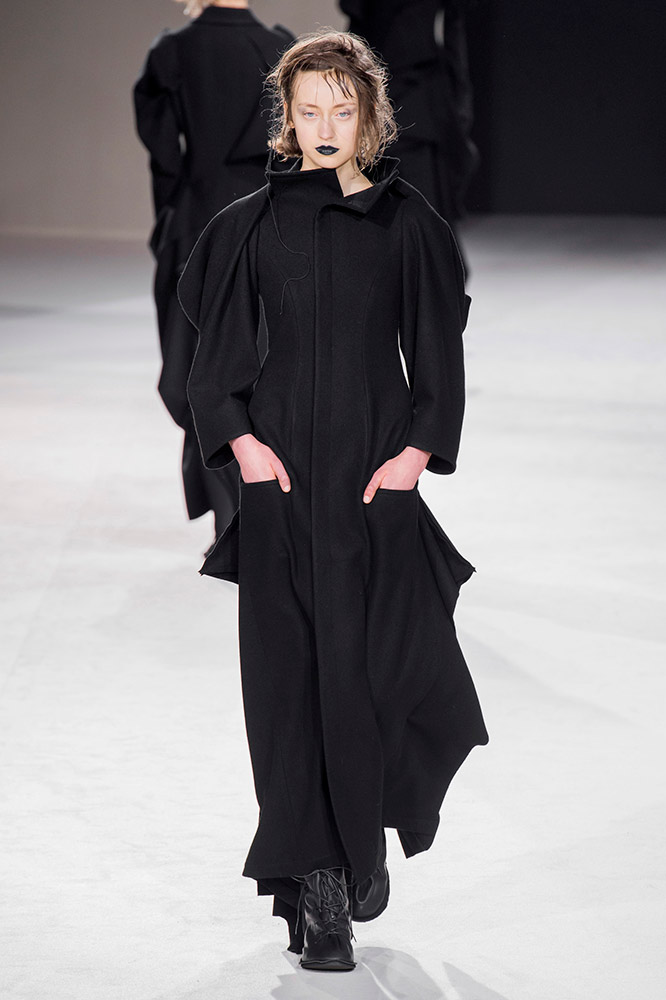 Yohji Yamamoto Fall 2019 #21