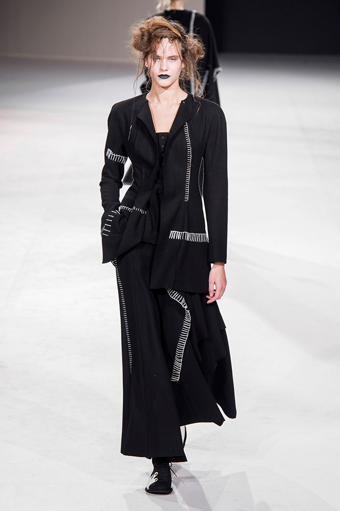 Yohji Yamamoto Fall 2019 #29